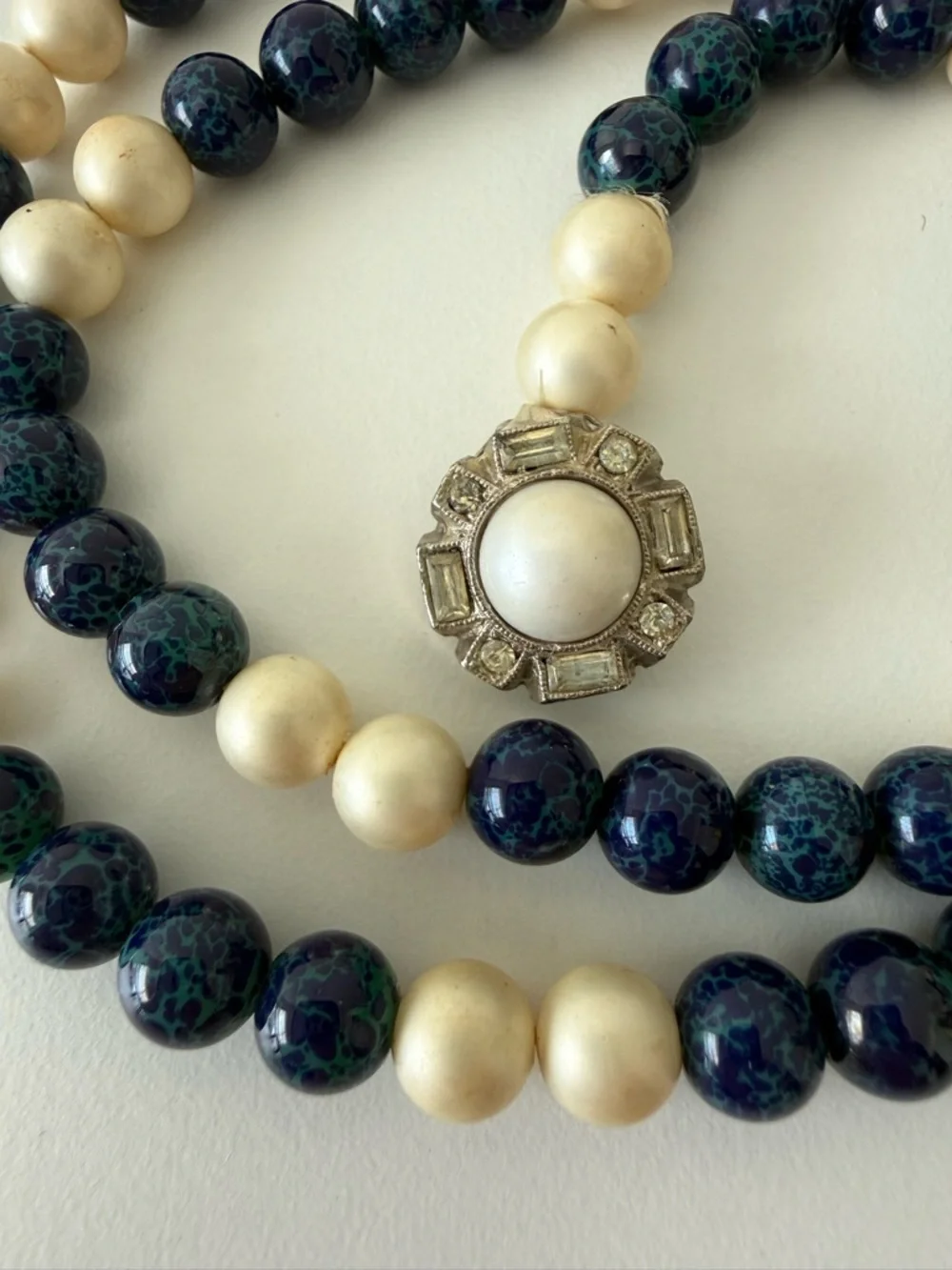 Vintage 1960’s Art Deco Style Art Glass & Faux Pearl Beaded Necklace 22”